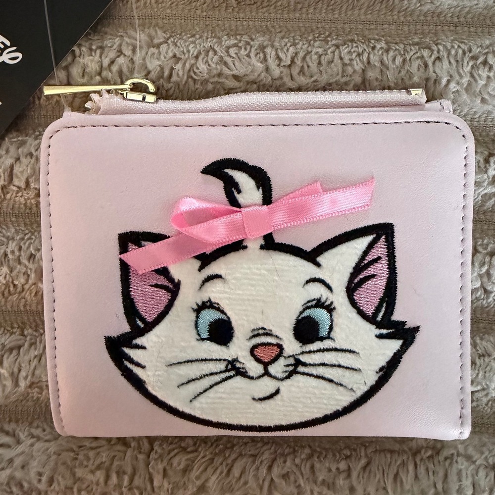 Disney Her Universe Aristocats 55th Anniversary Marie Pink Bifold Wallet NWT